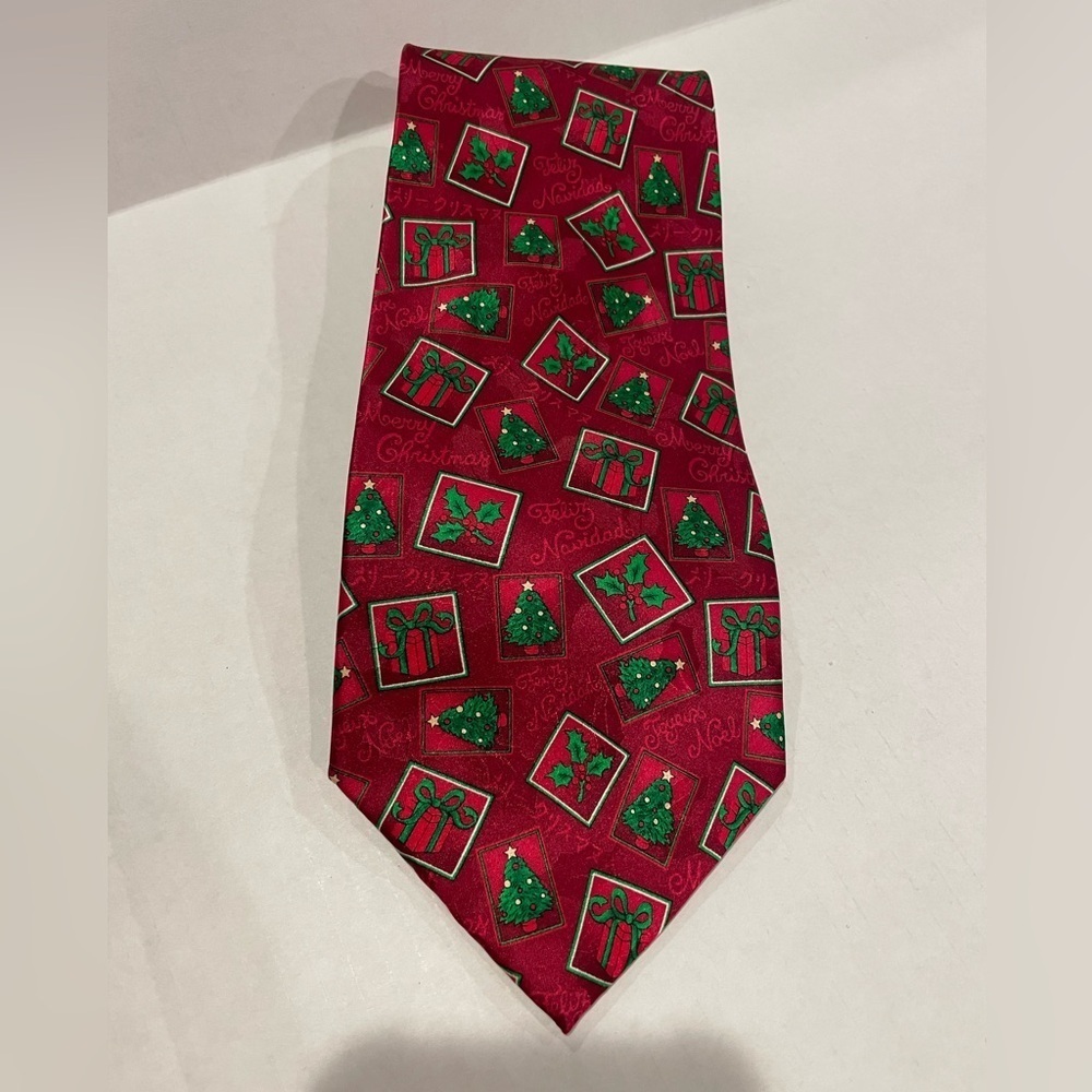 Festive Red Christmas Tie with Green Trees and Gifts